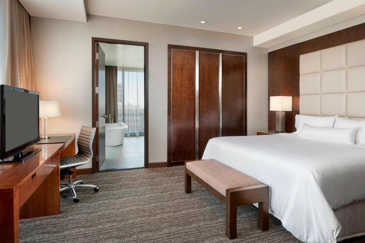 The Westin Phoenix Downtown Exterior foto